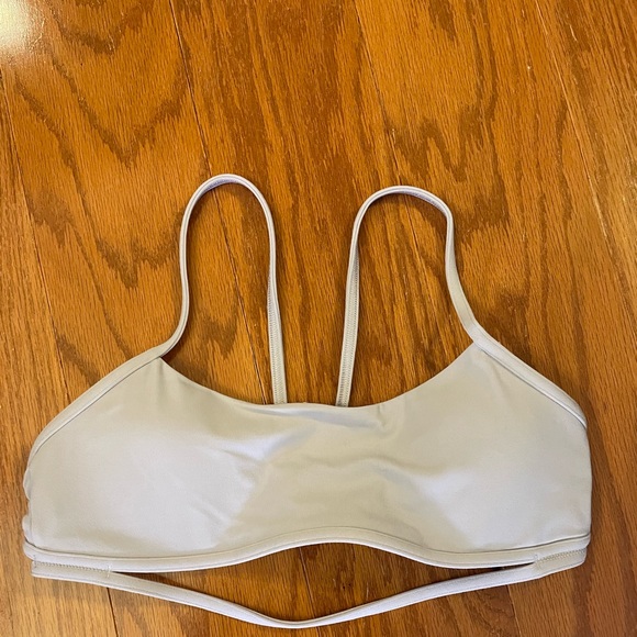 Lululemon bra - Picture 4 of 8